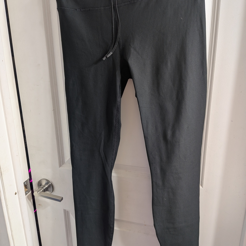 Black Ribbed Leggings
